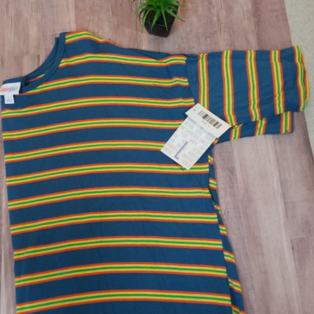 New with tags lularoe Irma size large
